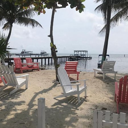 Chila'S Accommodations Caye Caulker Exterior photo